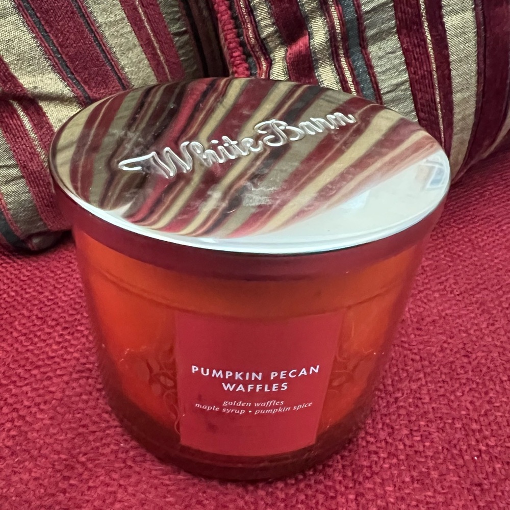 Bath and Body Works Pumpkin Pecan Waffles 3-Wick Candle 14.5oz